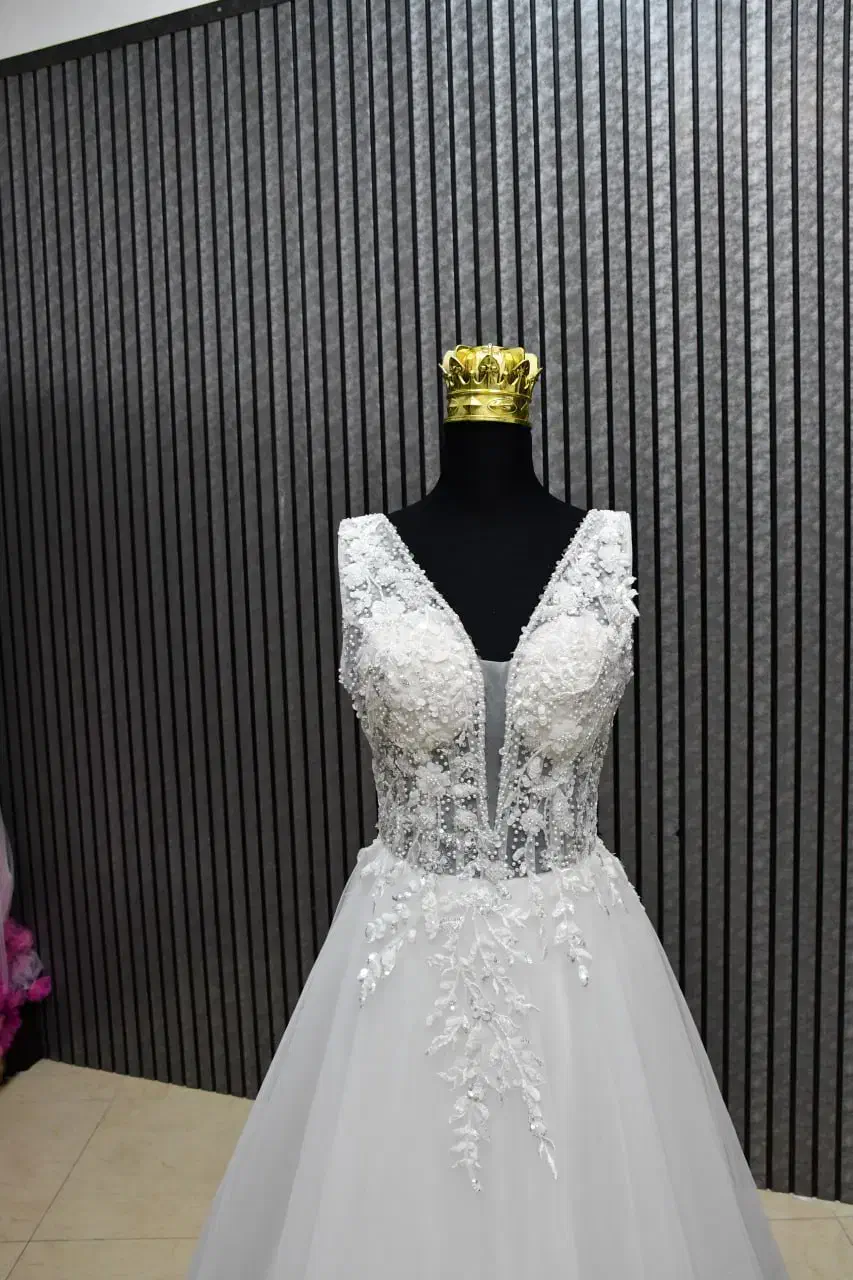 لباس عروس های تن‌پوش اول شش مدل سایز ۳۸ تا ۴۴|لباس|لاهیجان, امیرشهید|دیوار