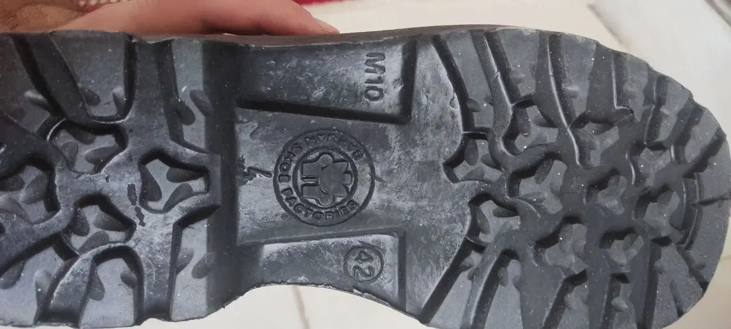 پوتین چرمی|کیف، کفش، کمربند|زابل, |دیوار