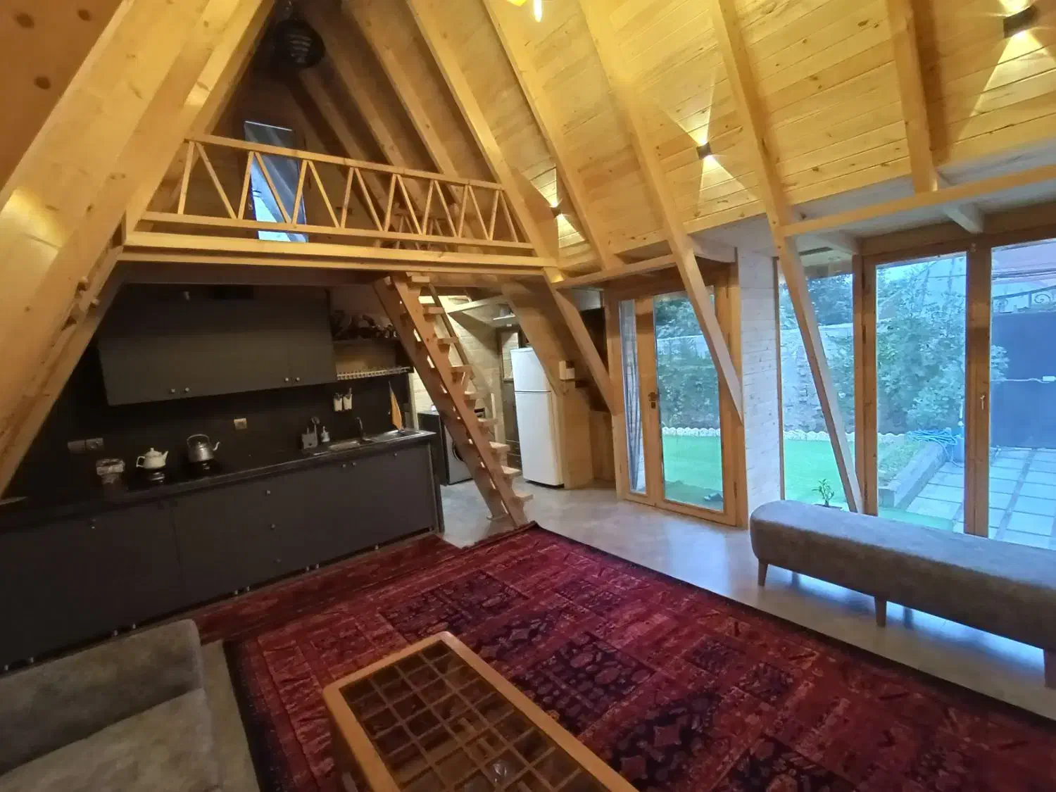 اجاره کلبه سوئیسی|اجارهٔ کوتاه‌مدت ویلا و باغ|آستانه اشرفیه, |دیوار