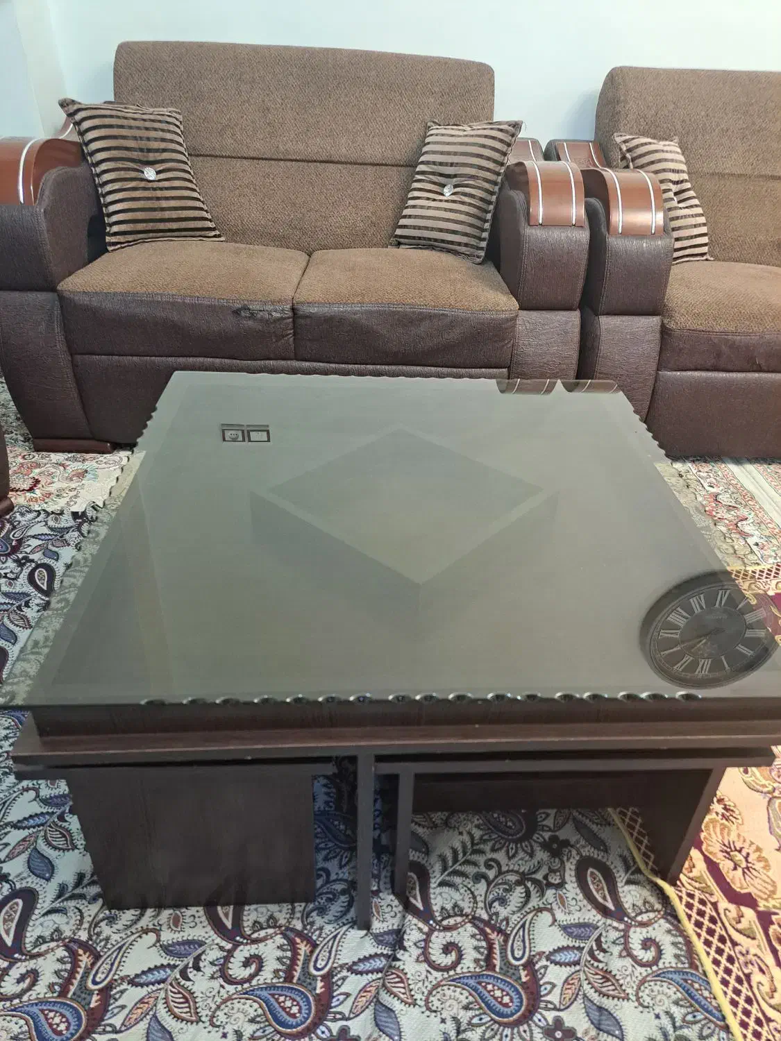 میز جلومبلی همراه با ۴عدد عسلی|مبلمان خانگی و میز عسلی|گرگان, |دیوار