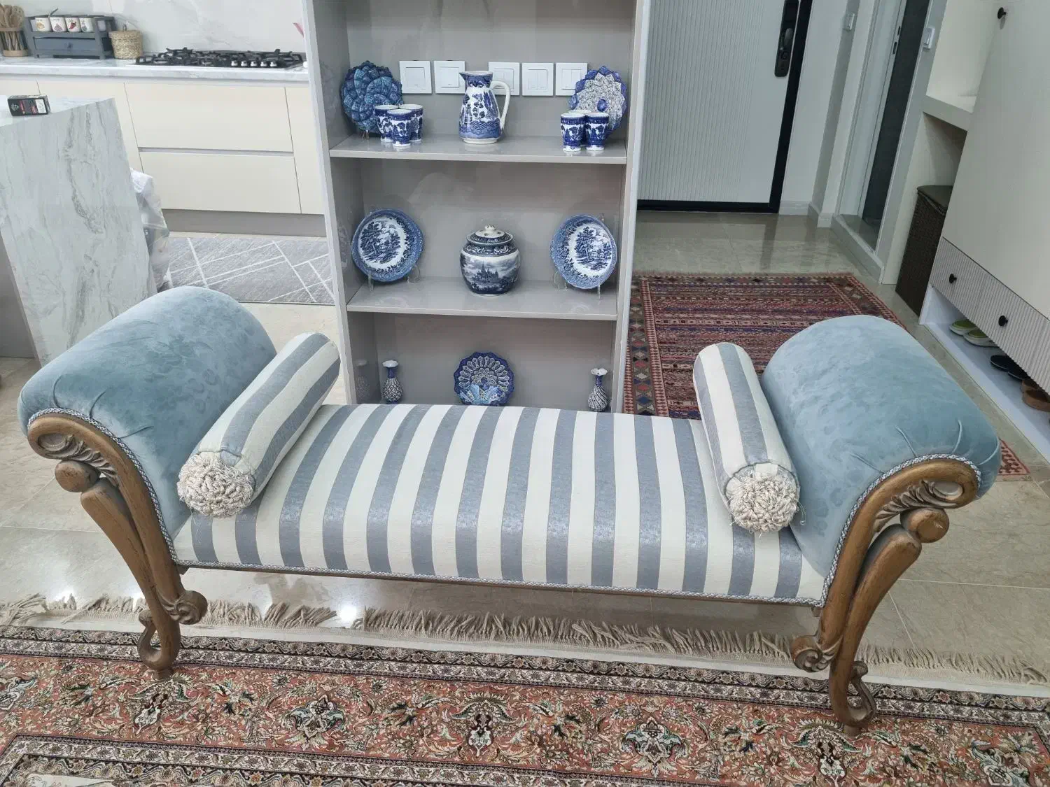 لاوست|مبلمان خانگی و میز عسلی|تهران, صادقیه|دیوار