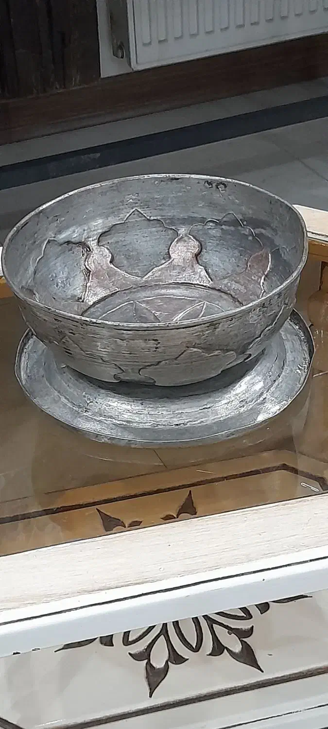 کاسه درب دارمسی برجسته قاجاری|کلکسیون اشیاء عتیقه|قم, میدان نو|دیوار