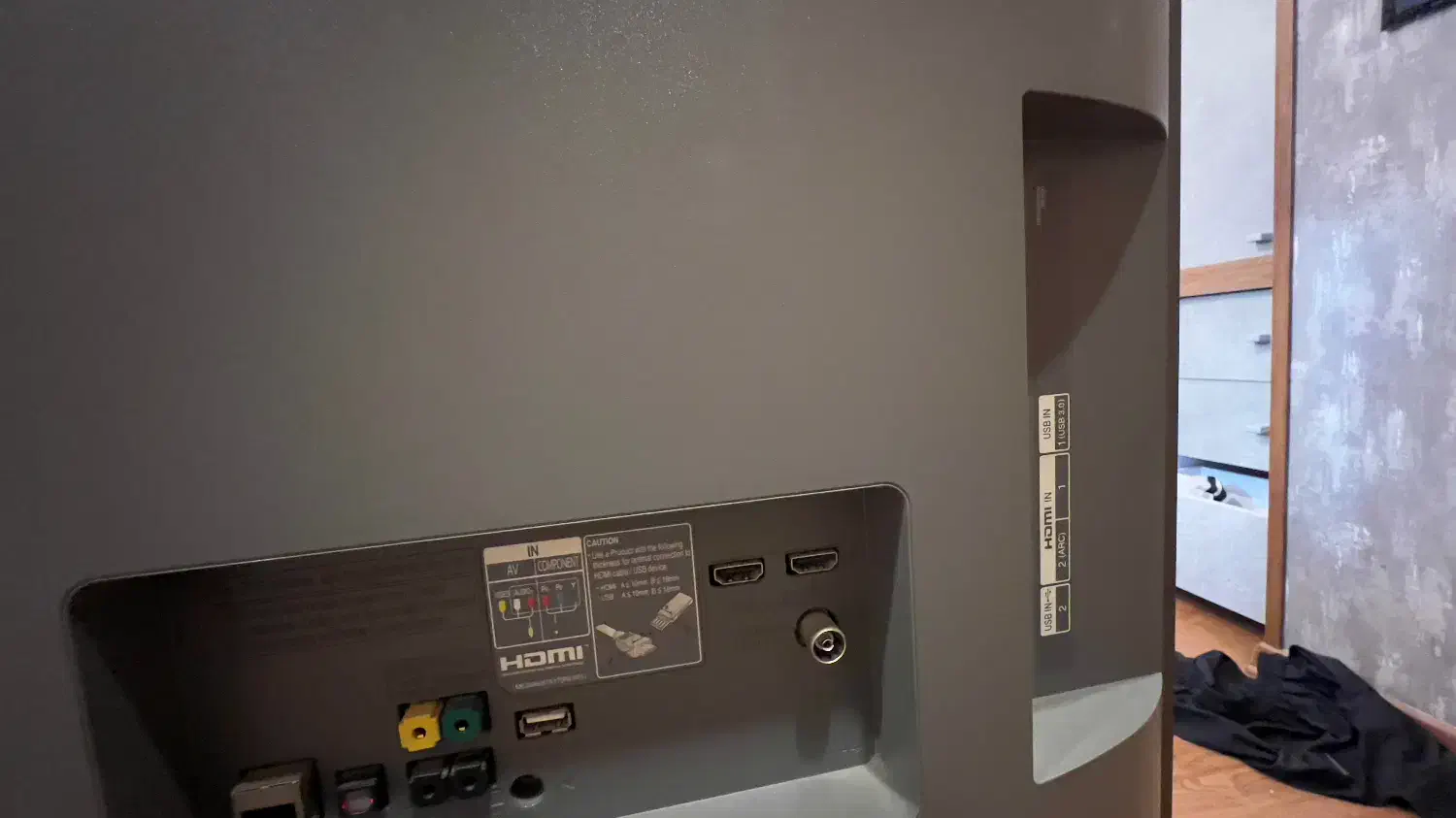 صوتی تصویری|تلویزیون و پروژکتور|رشت, بلوار گیلان|دیوار