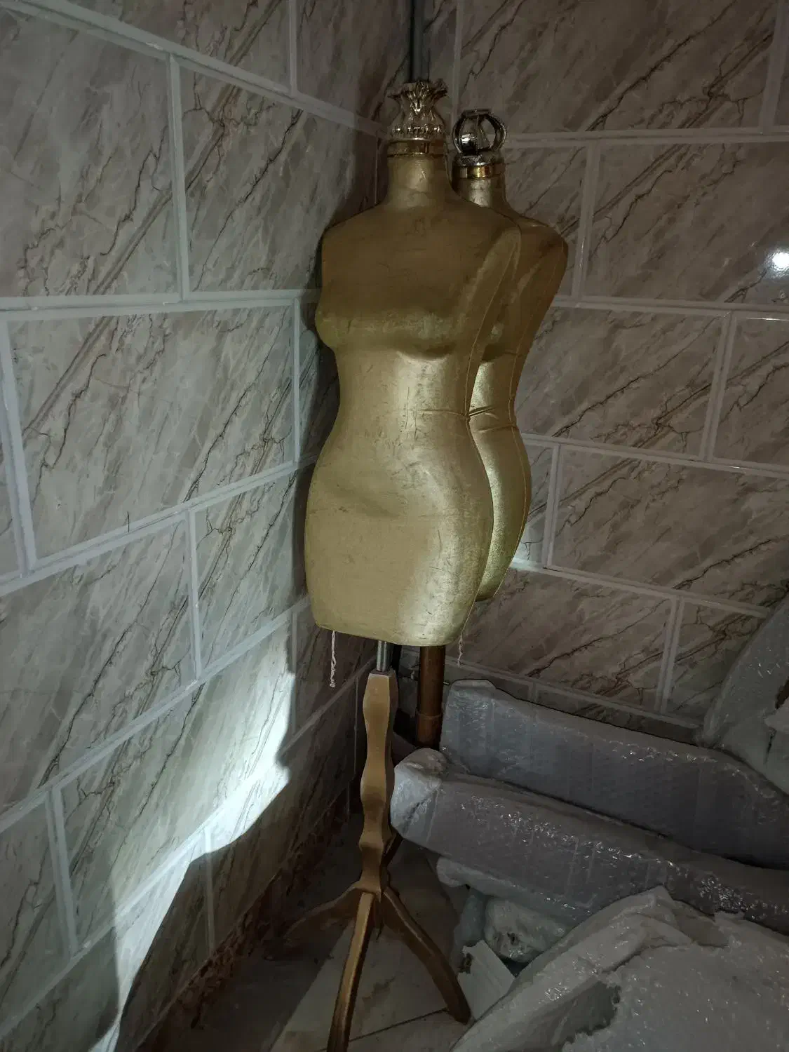 مانکن پایه چوبی|فروشگاه و مغازه|نظرآباد, شهرک سید جمال الدین|دیوار