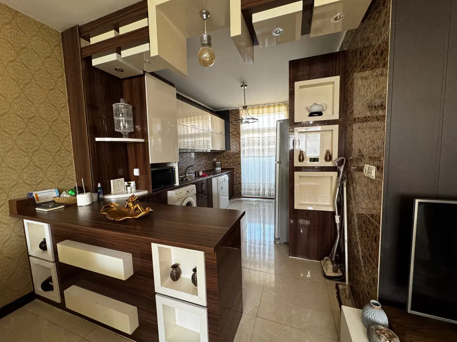 آپارتمان ۱۲۵ متری ۳ خواب *خ خواجه عمید*|فروش آپارتمان|اصفهان, خواجه عمید|دیوار