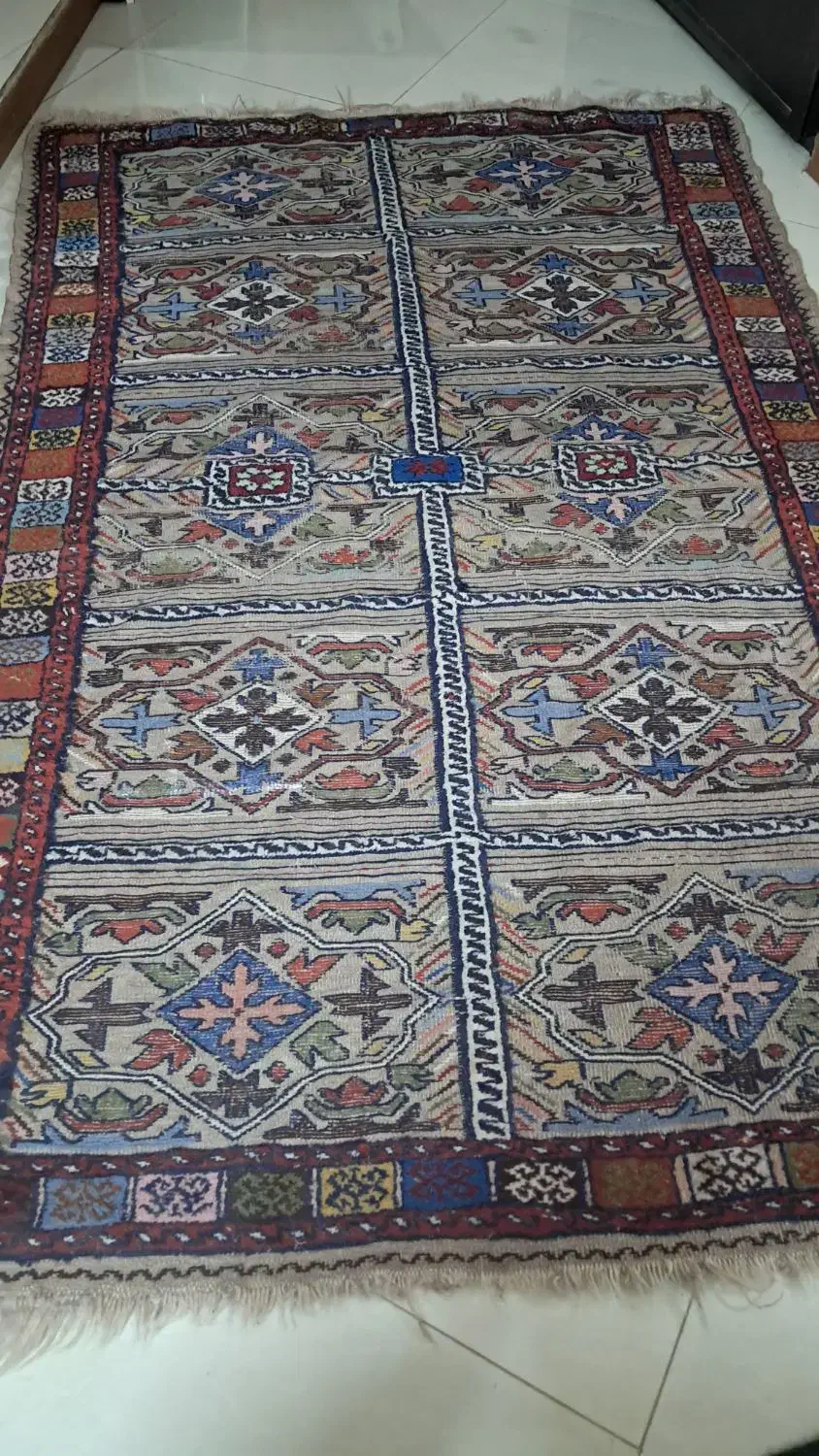 گلیم دست بافت طرح خشتی|فرش|مشهد, سرافرازان|دیوار