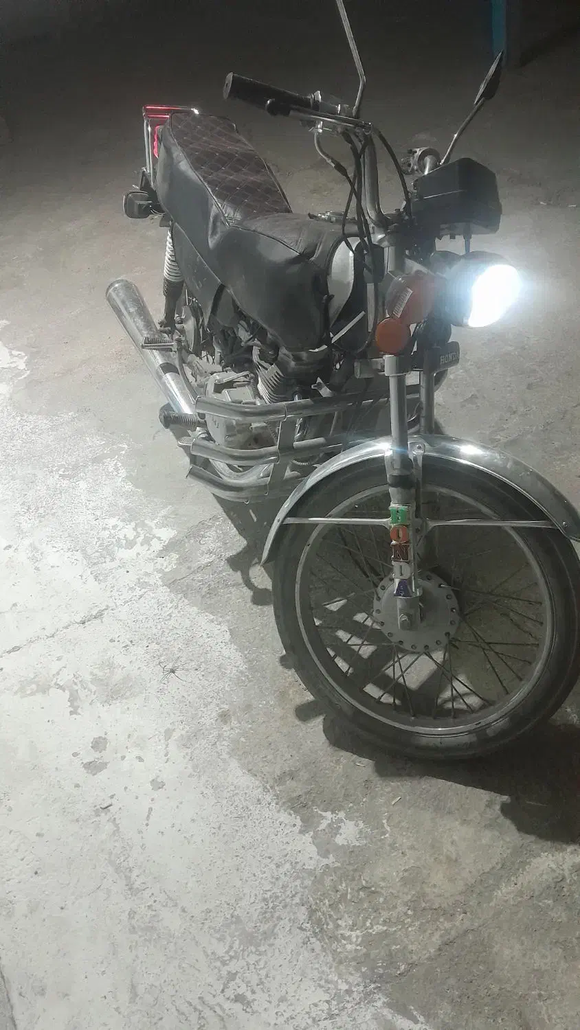 موتور ۱۲۵ فروشی فوری|موتورسیکلت|نوشین شهر, |دیوار