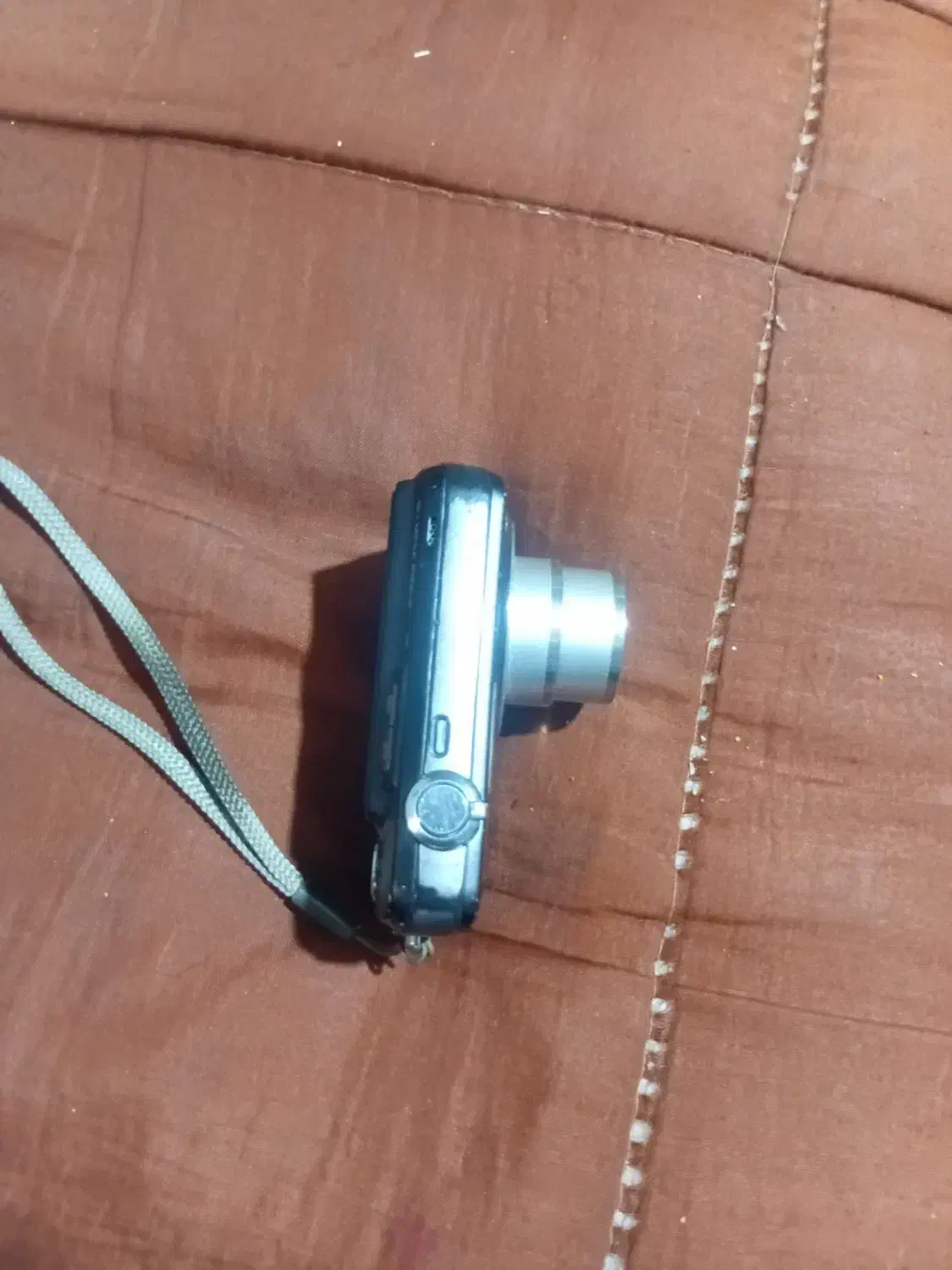 دوربین دیجیتال کاسیو|دوربین عکاسی و فیلم‌برداری|بیرجند, |دیوار