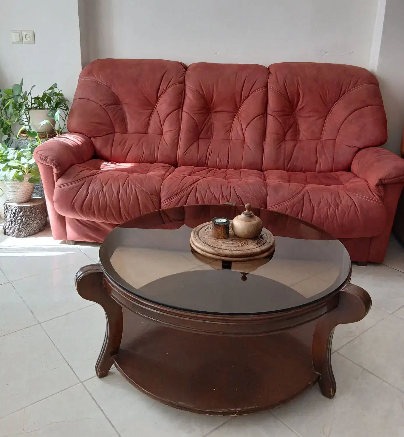 مبل ۸ نفره و میز ناهار خوری ۶ نفره|مبلمان خانگی و میز عسلی|تهران, آهنگ|دیوار