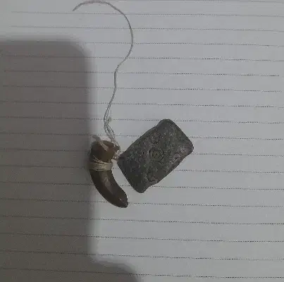 مهره شفا دهنده بیماری جذب|کلکسیون اشیاء عتیقه|مسجد سلیمان, |دیوار