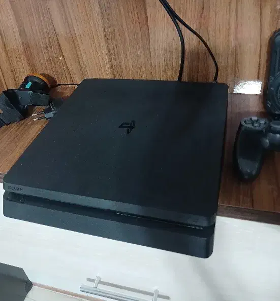 ps 4|کنسول، بازی ویدئویی و آنلاین|خواف, |دیوار