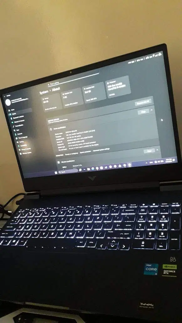 hp victus|رایانه همراه|گله دار, |دیوار