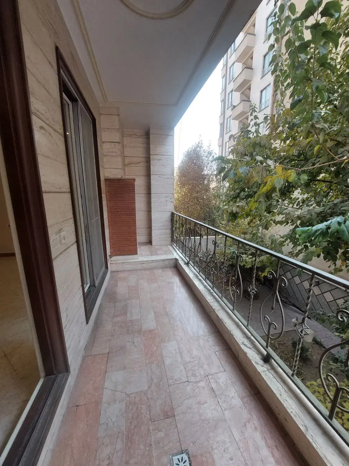 اجاره100متری روبه آفتاب لوکیشن تاپ هروی