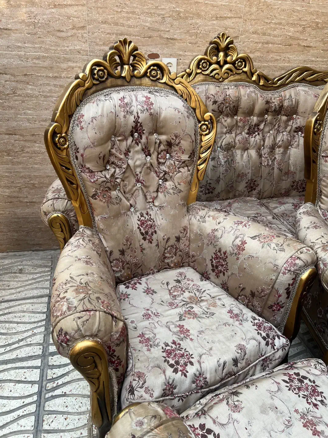 مبل ۹نفره|مبلمان خانگی و میز عسلی|رباط‌کریم, رباط‌کریم|دیوار