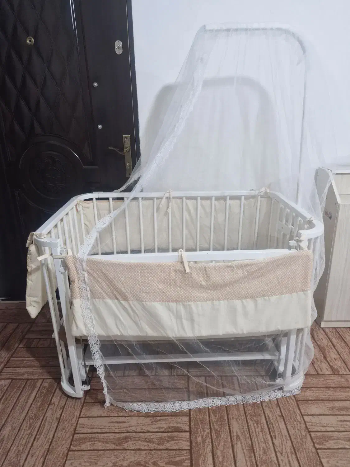 گهواره|تخت و سرویس خواب|میاندوآب, |دیوار