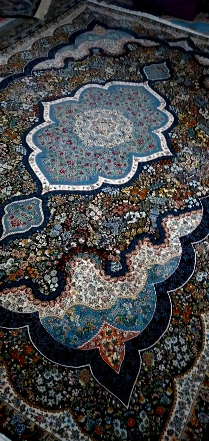 دوتخته فرش ۹متری ۷۰۰شانه|فرش|سراب, |دیوار