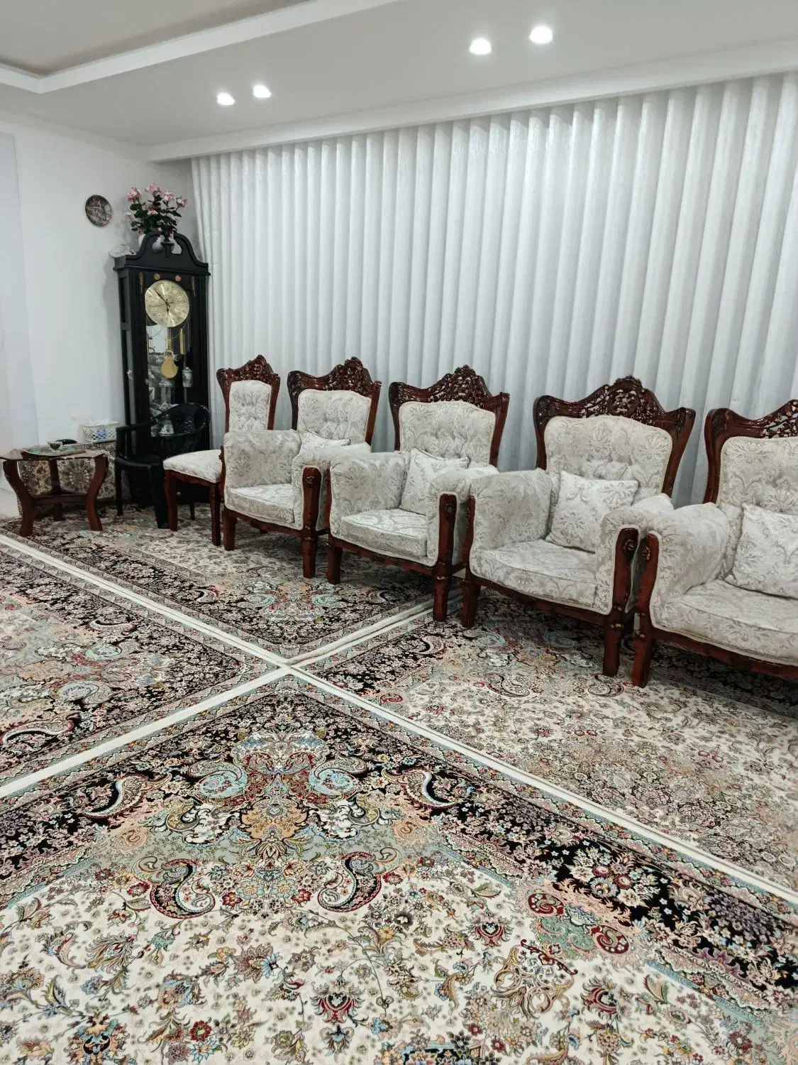 مبل سلطنتی 9 نفره|مبلمان خانگی و میز عسلی|مریوان, |دیوار