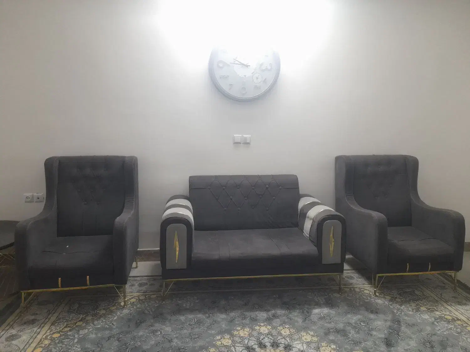 مبلمان ۷ نفره در حد نو|مبلمان خانگی و میز عسلی|ساوه, |دیوار