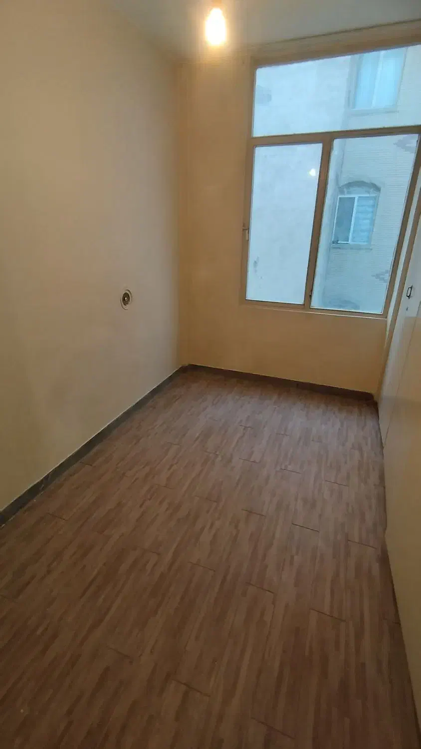 ۶۵ متر دو خوابه/ ویو میدان