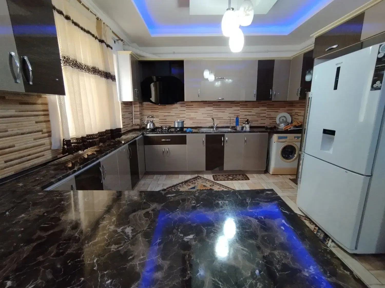 آپارتمان 108مترشیک تک واحدی سنددار نیروی دریایی|فروش آپارتمان|رشت, شهرک شهید رجایی|دیوار