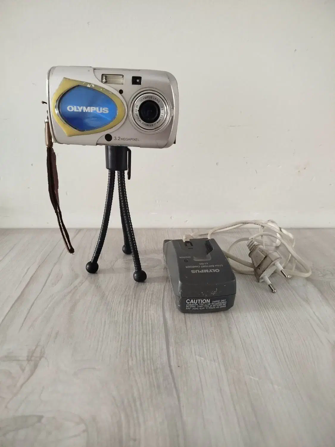 دوربین عکاسی و فیلمبرداری|دوربین عکاسی و فیلمبرداری|تبریز, |دیوار