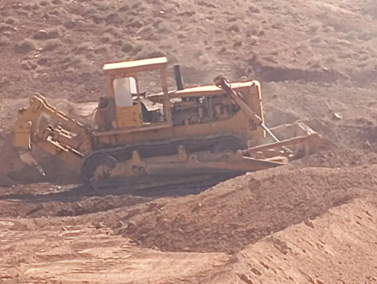 بلدوزر دی 8|خودرو سنگین|تهران, فتح|دیوار