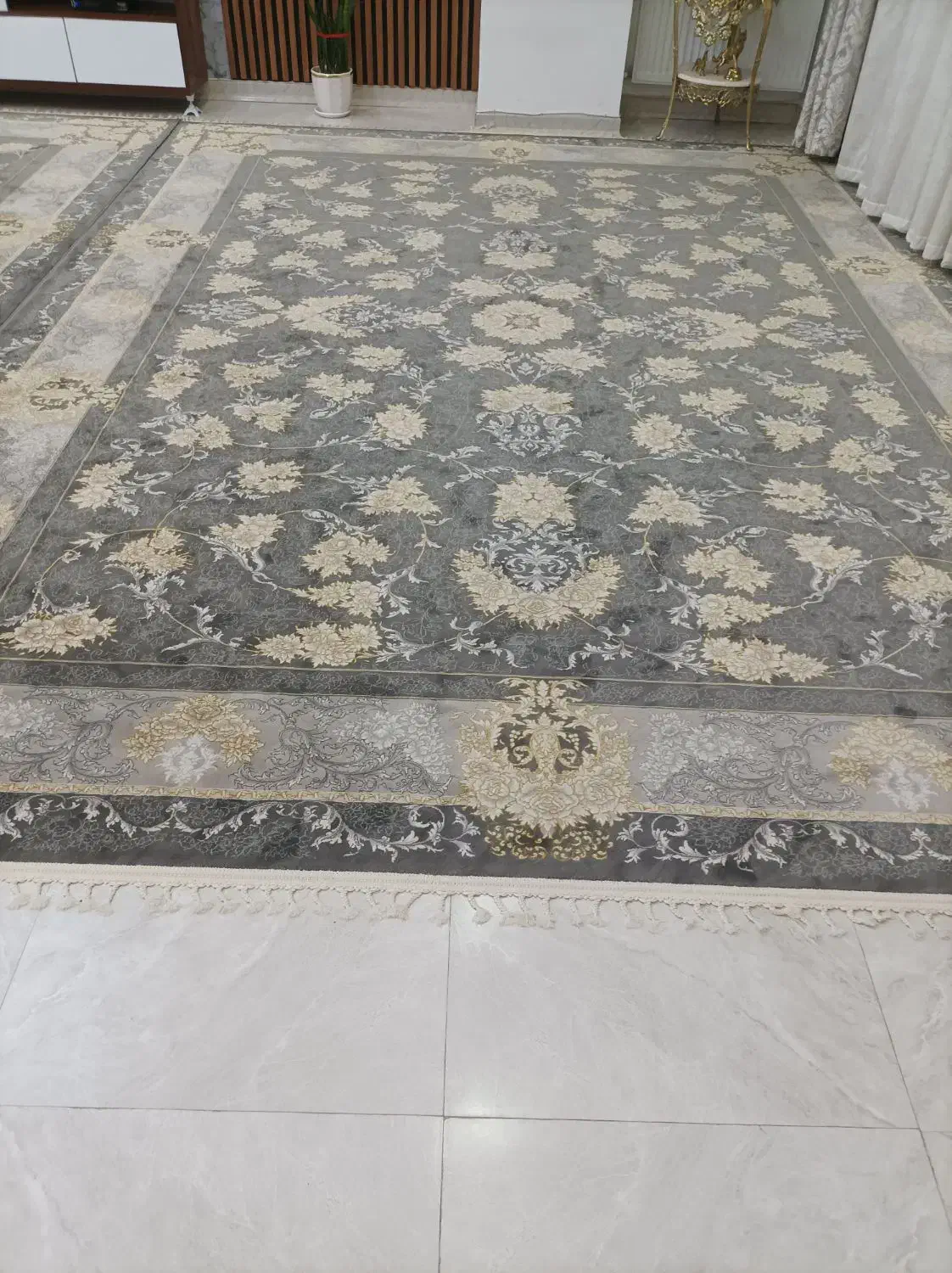 فرش طوسی طلایی ۷۰۰ شانه تراکم ۲۵۵۰|فرش|نسیمشهر, |دیوار