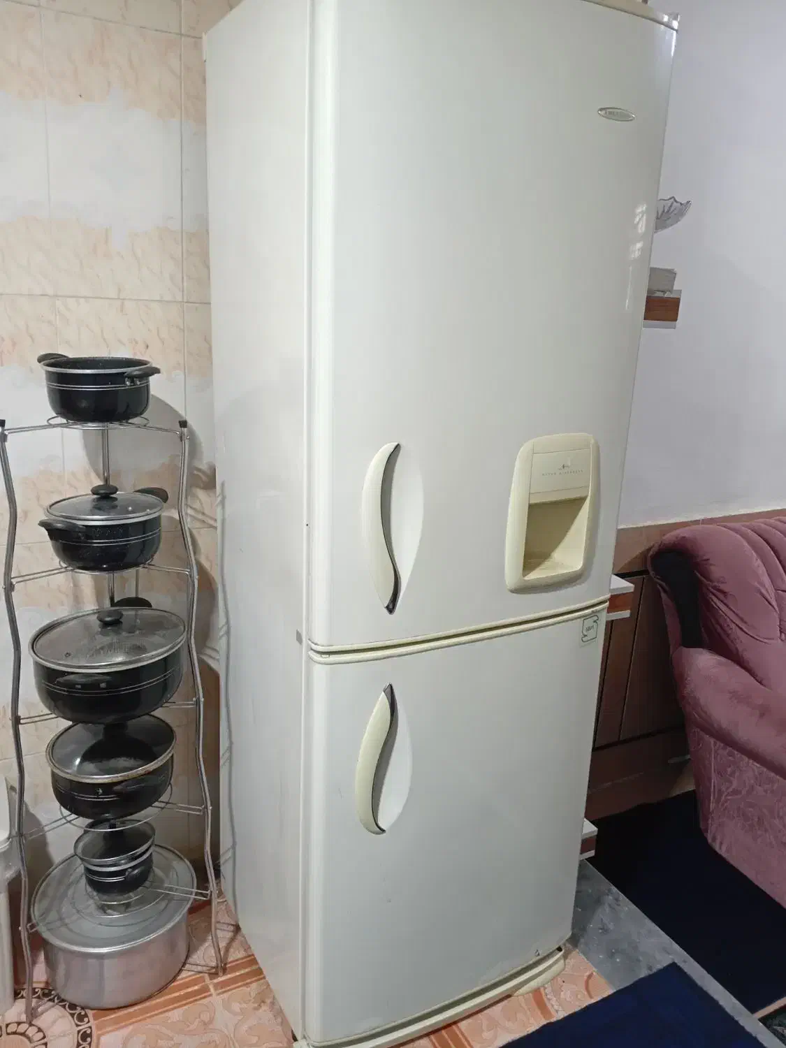 یخچال امرسان سالم ومبلمان راحتی ۷ نفره|یخچال و فریزر|شوش, |دیوار