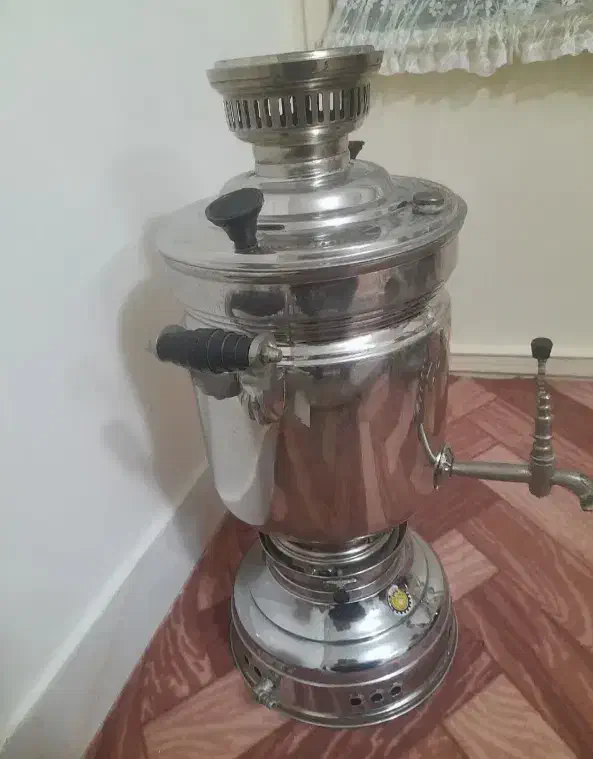 سماور ۸ لیتری|سماور، چایساز، قهوهساز|قم, بنیاد|دیوار