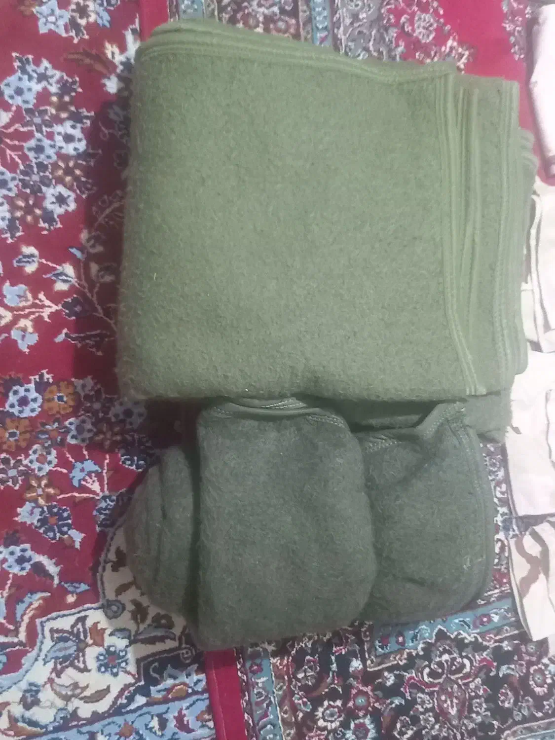 پتوی سربازی و فرنج و پوتین سربازی|لباس|قوچان, |دیوار