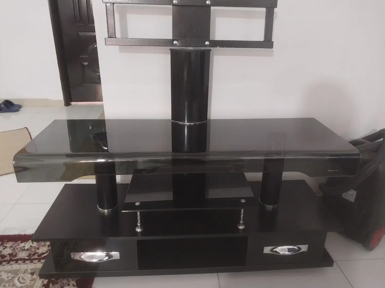 مبل کارکرده+میزتلویزیون+میزجلومبل|مبلمان خانگی و میز عسلی|صحنه, |دیوار