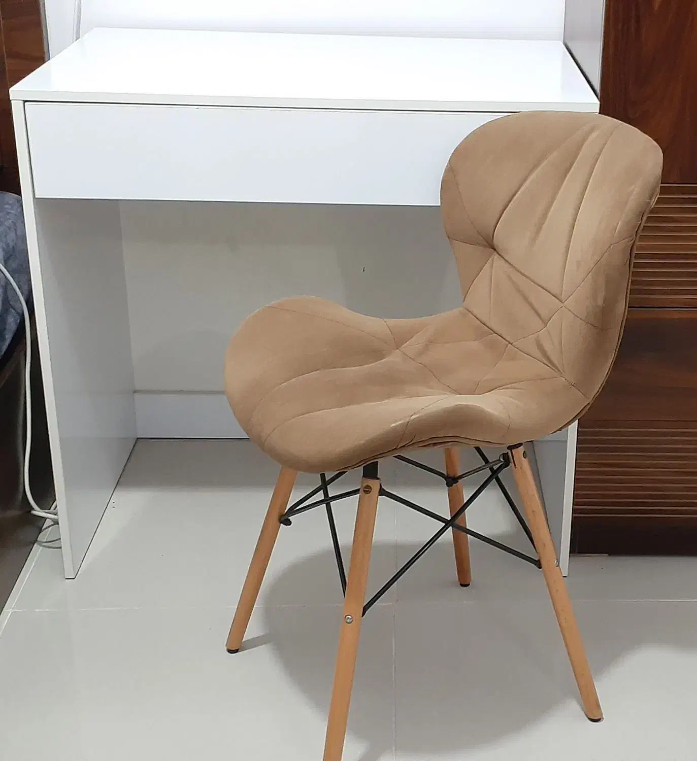 صندلی|صندلی و نیمکت|شیراز, شهرک مفتح|دیوار