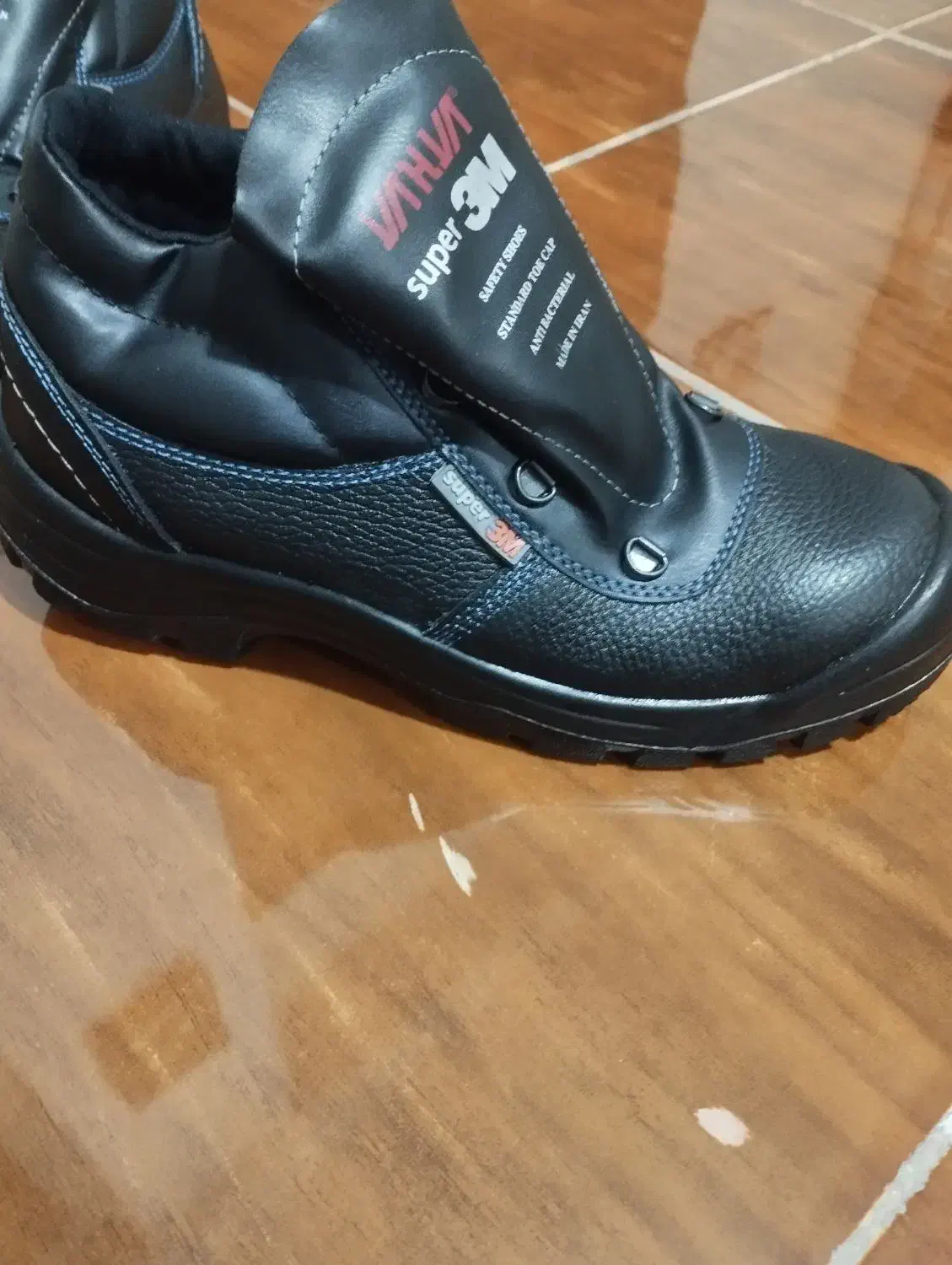 کفش ایمنی نو و آکبند|کیف، کفش، کمربند|اردبیل, |دیوار