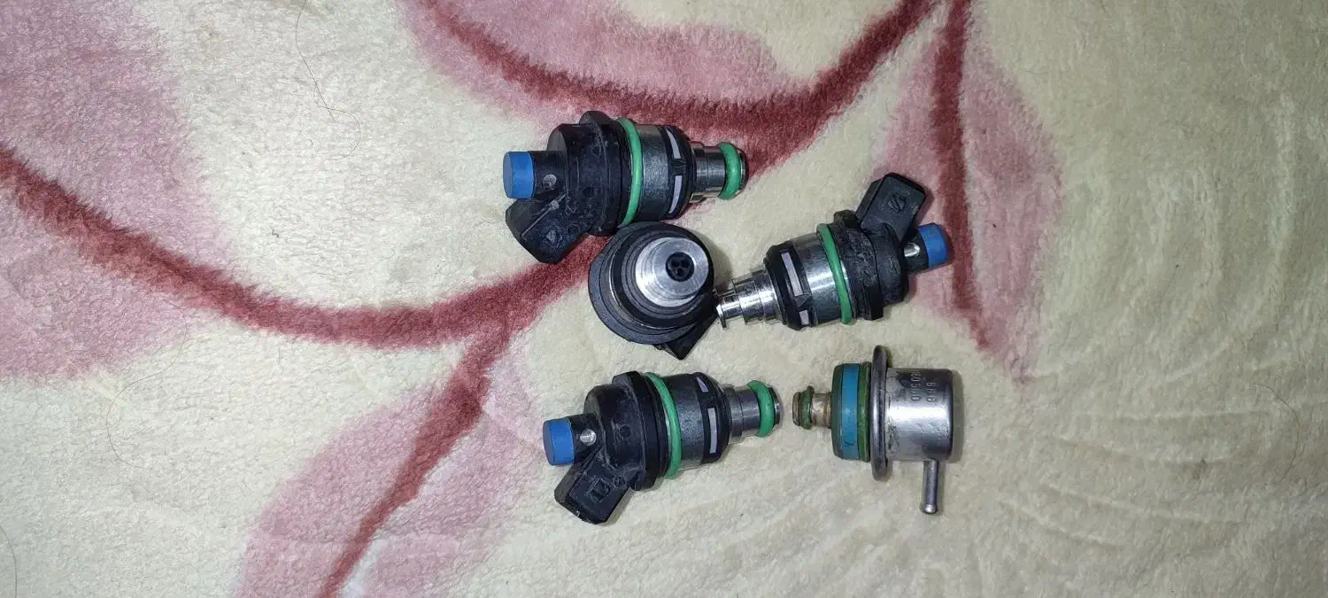 سوزن مانیفولد اکیسوم با دریچه گاز نیسانی رادیات|قطعات یدکی و لوازم جانبی|زابل, |دیوار