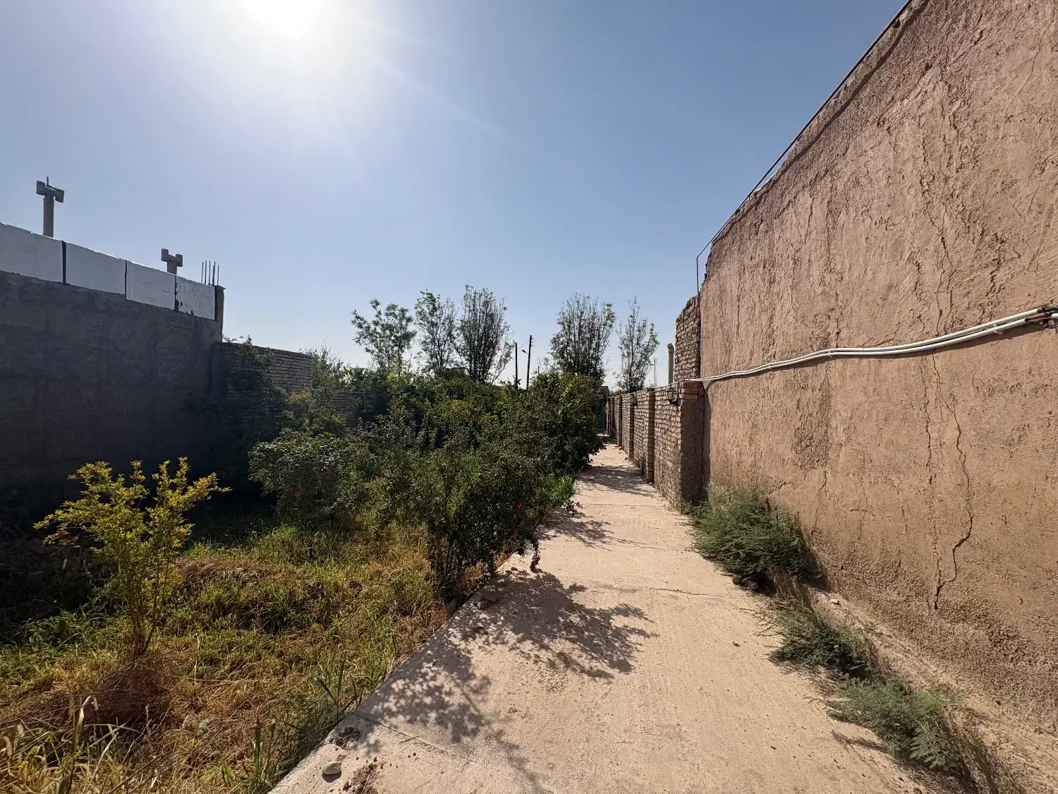 خانه باغ۳۷۰ متری با سند مسکونی تک برگ|فروش زمین و ملک کلنگی|کهن آباد, |دیوار