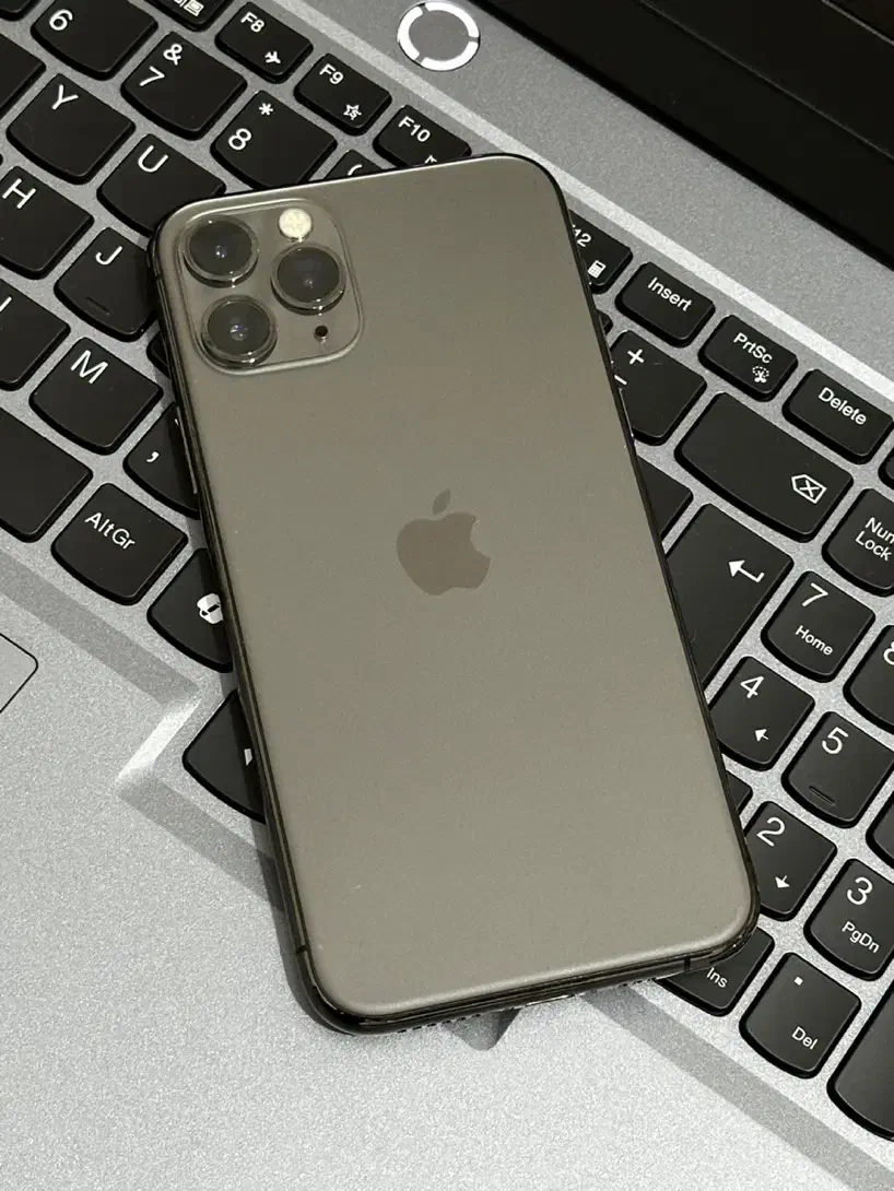 iPhone 11pro باتری ۱۰۰|موبایل|کاشان, شهرک امیرکبیر|دیوار