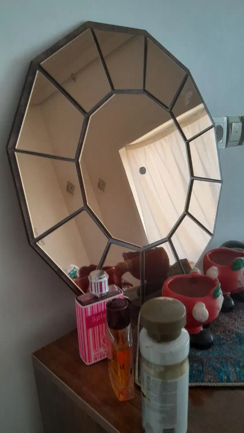 آینه|آینه|علی‌آباد کتول, |دیوار