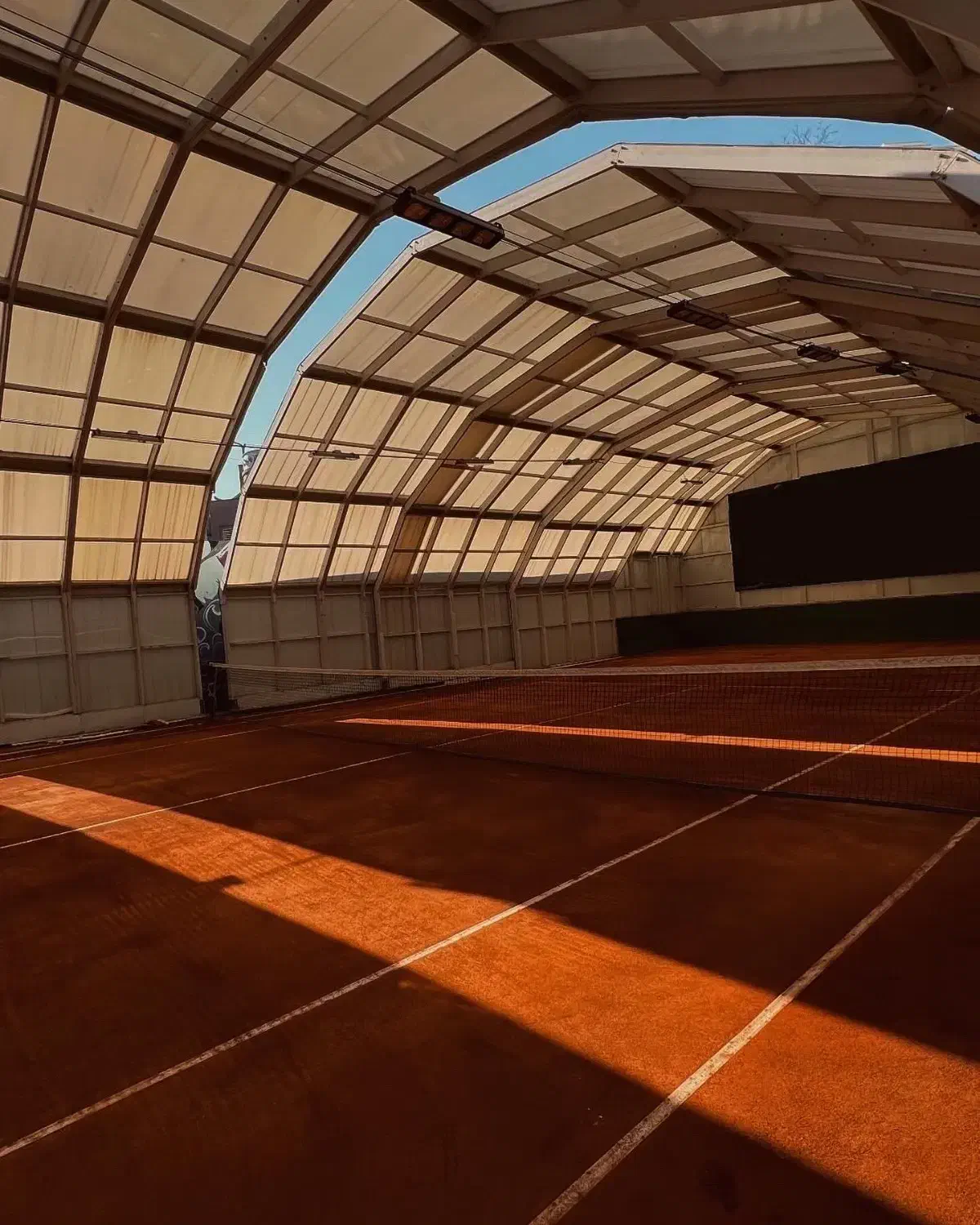 زمین تنیس باربد الهیه|اجارهٔ کوتاهمدت دفتر کار و فضای آموزشی|تهران, الهیه|دیوار