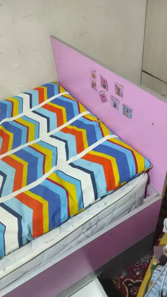 تخت نوجوان|تخت و سرویس خواب|اصفهان, بهاران|دیوار