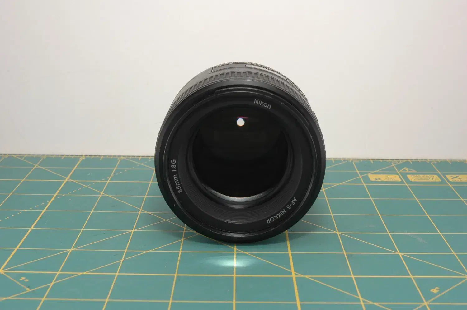 لنز نیکون Nikon 85 f1.8 G|دوربین عکاسی و فیلم‌برداری|شیراز, شهرک ایثار|دیوار