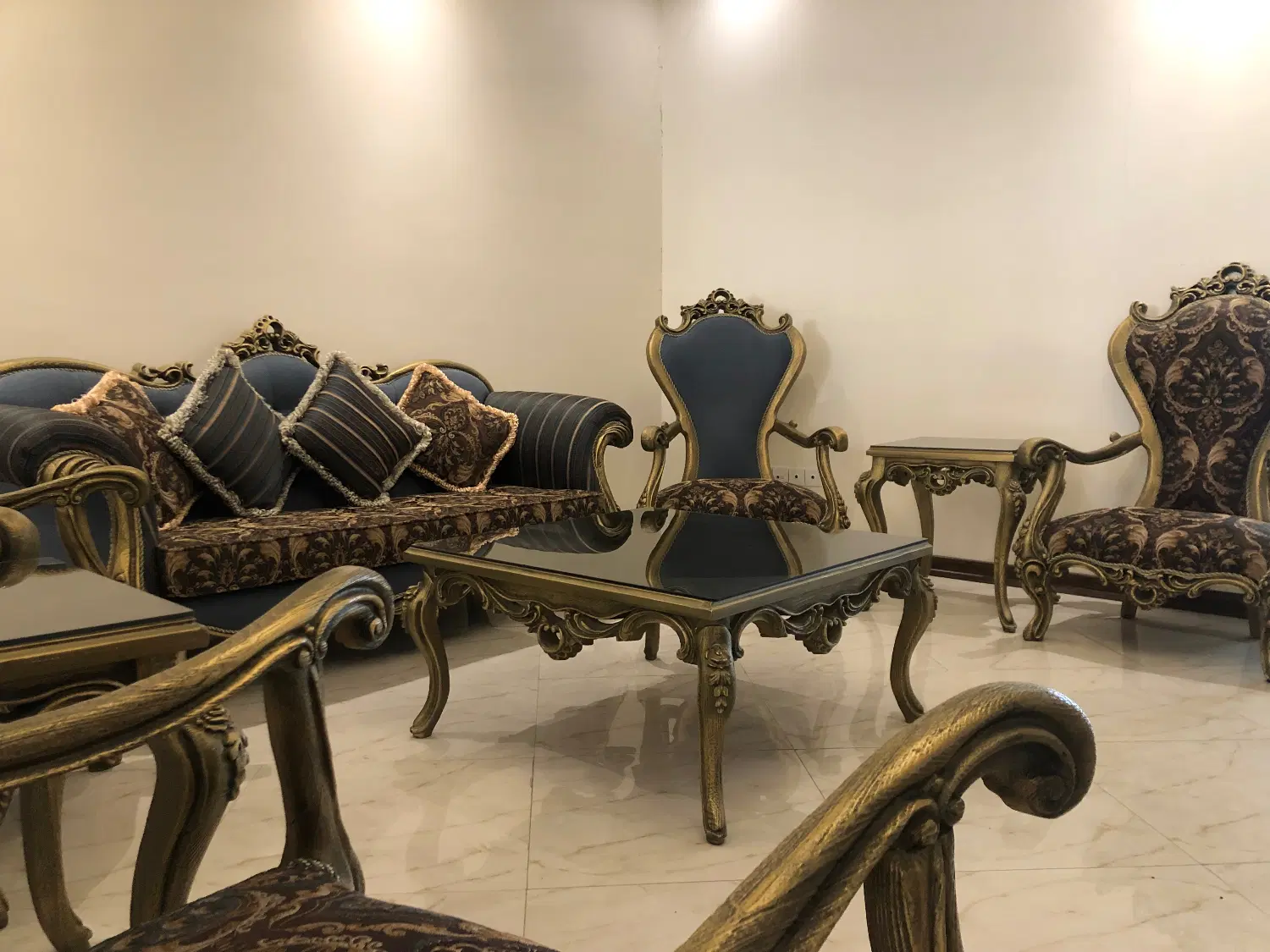 ست کامل مبل سلطنتی + چستر + ناهار خوری ۸ نفره|مبلمان خانگی و میز عسلی|تهران, جنتآباد شمالی|دیوار
