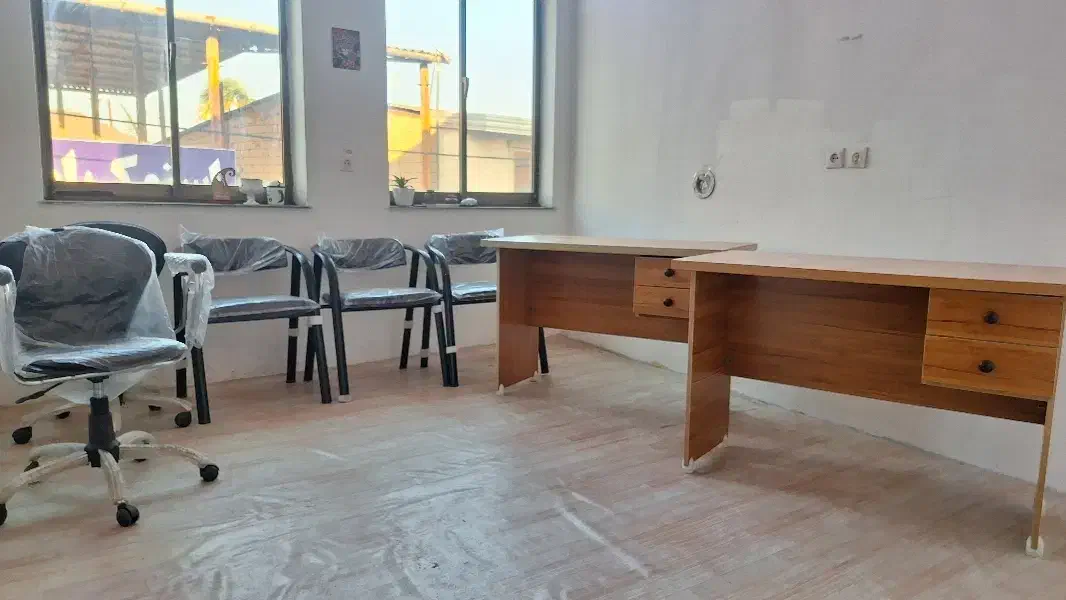 میز و صندلی|دفتر کار|ساری, |دیوار