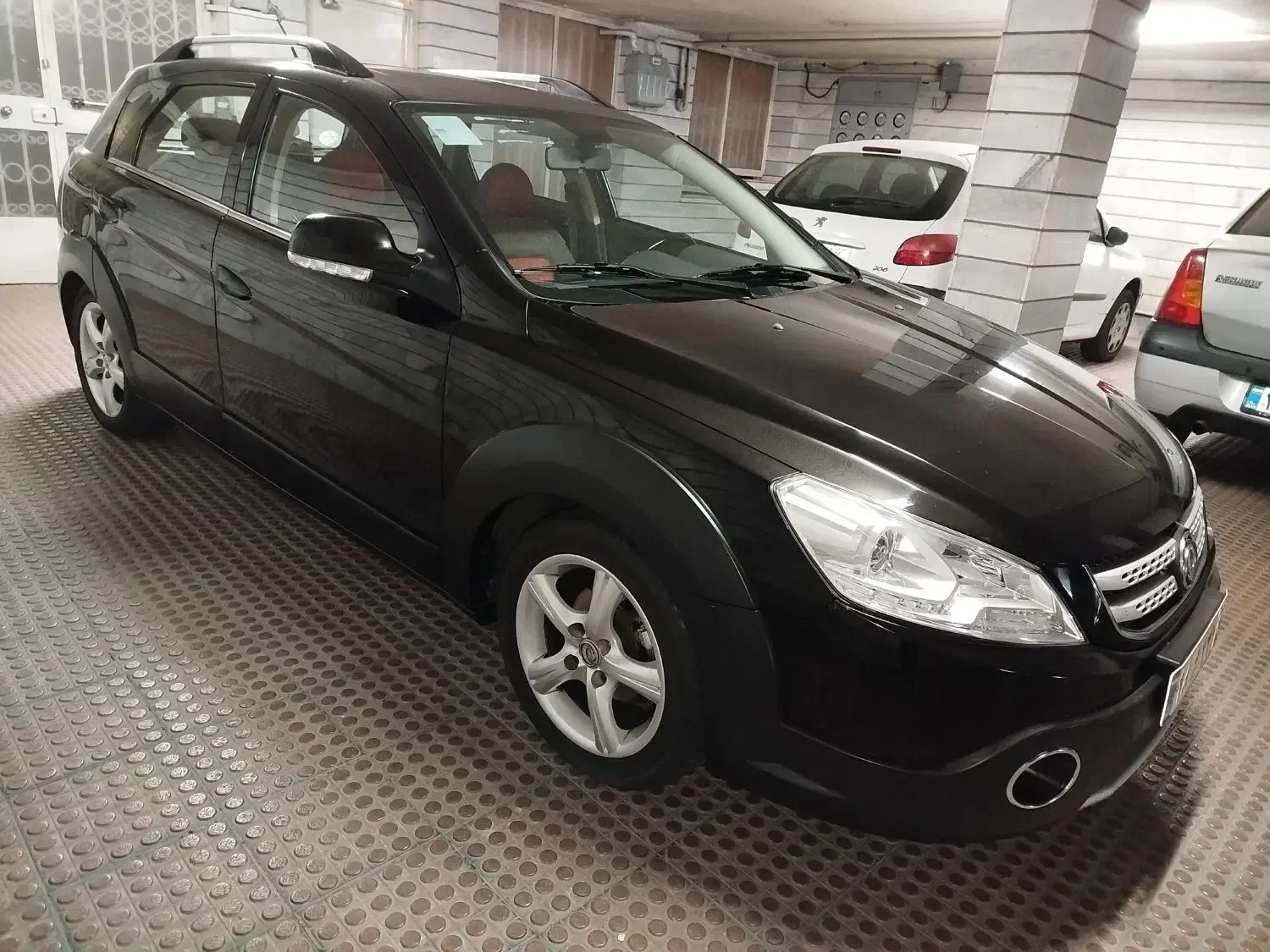 دانگ فنگ H30 کراس مدل 1397 بدون رنگ|خودرو سواری و وانت|تهران, گیشا|دیوار