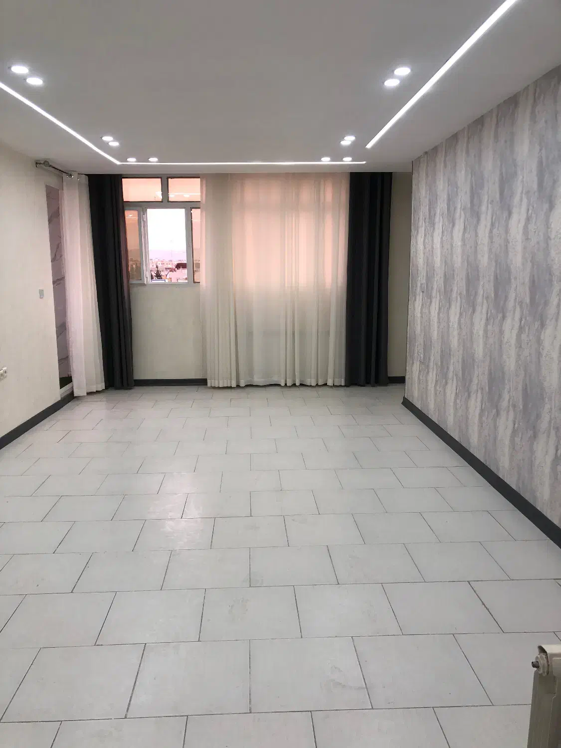 فروش/ویلایی یک طبقه / درب از حیاط / ۳ خواب|فروش خانه و ویلا|شیراز, شهرک مطهری|دیوار