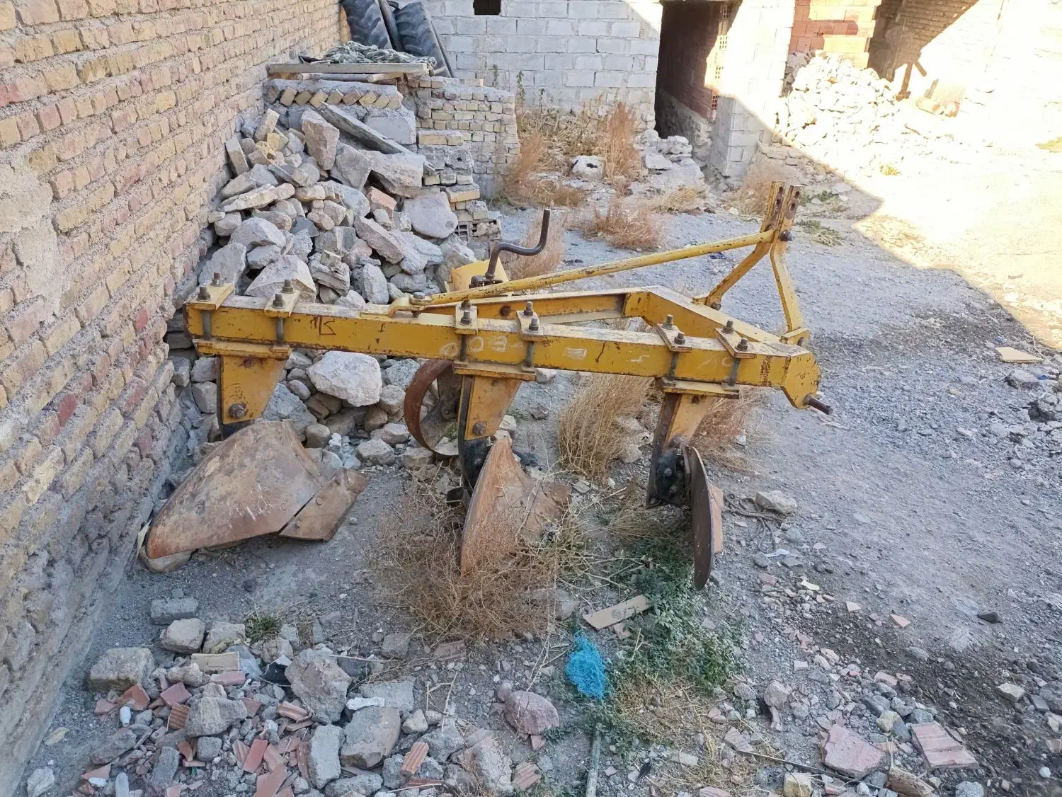 گاوآهن|ماشین‌آلات صنعتی|هریس, |دیوار