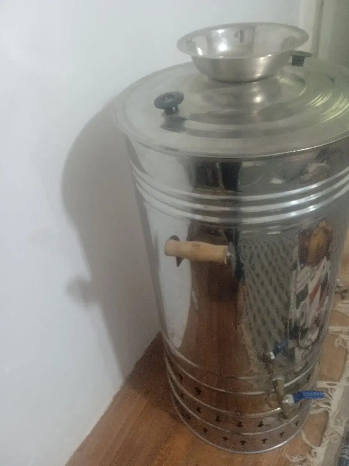 سماور|سماور، چایساز، قهوهساز|بروجرد, |دیوار