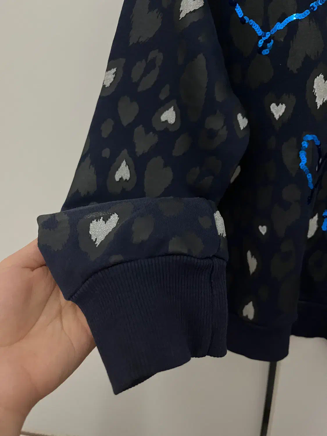 دورس|لباس|پردیس, فاز ۲|دیوار