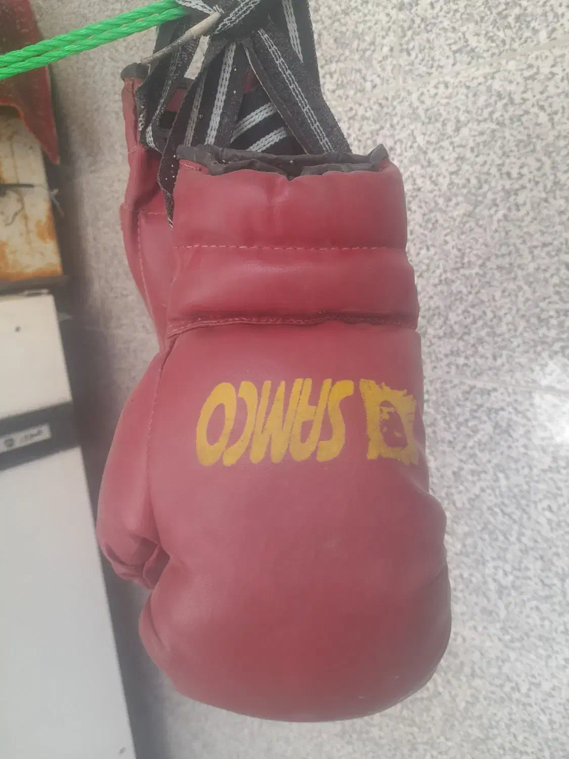 یک جفت بکس حرفه ای|تجهیزات ورزشی|قم, هفت تیر|دیوار