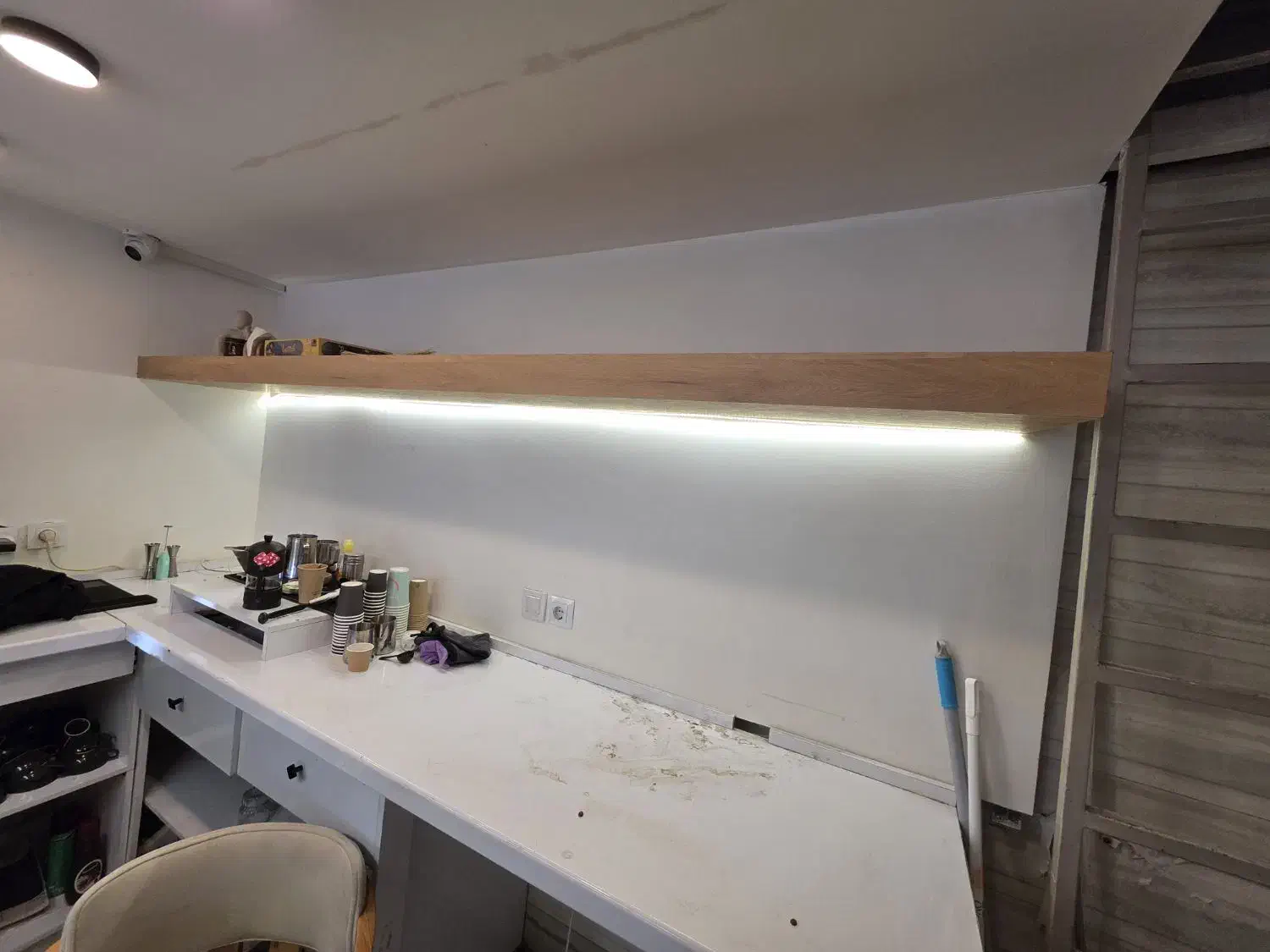 شلف دیواری چوبی|کتابخانه، شلف، قفسه‌های دیواری|تهران, صادقیه|دیوار