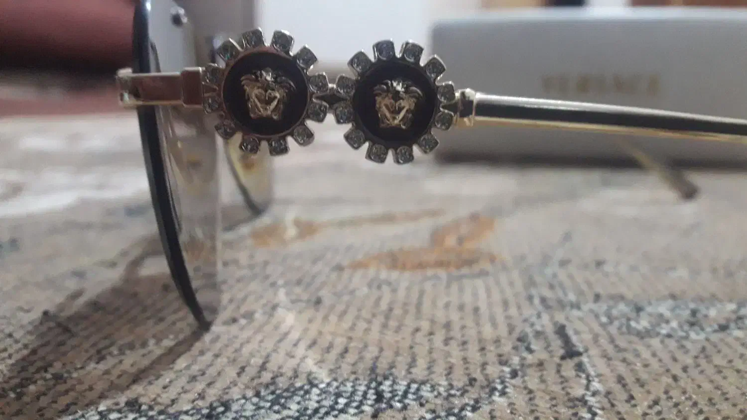 عینک دودی یک اصل به عدد دوربین فیلم برداری کوچک|دوربین عکاسی و فیلمبرداری|اهواز, حصیرآباد|دیوار